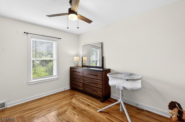 122 Aurora St, Lopatcong Twp., NJ 08865