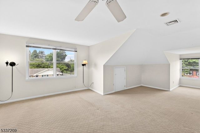 122 Aurora St, Lopatcong Twp., NJ 08865