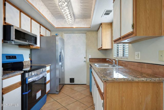 2578 W MARCONI Avenue, Phoenix, AZ 85023