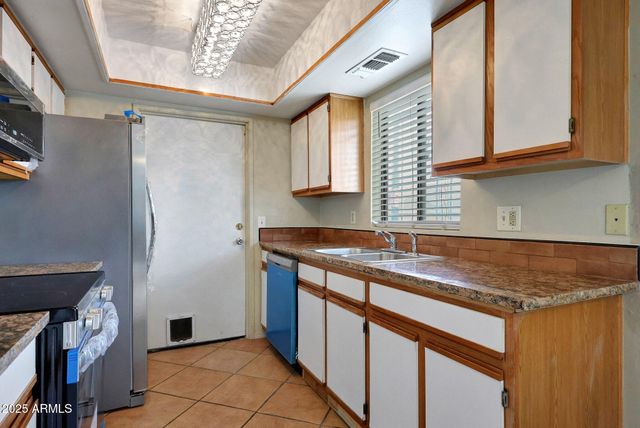 2578 W MARCONI Avenue, Phoenix, AZ 85023