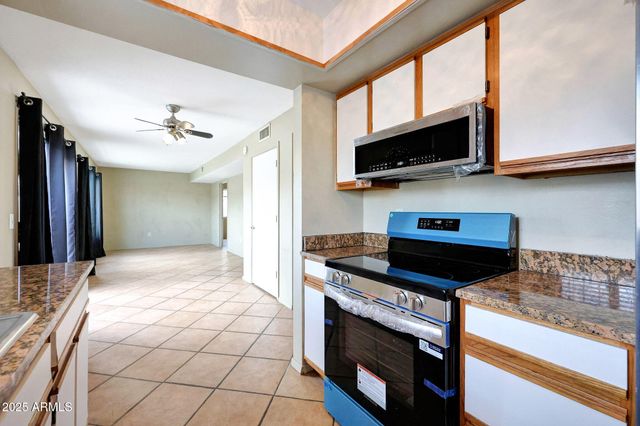 2578 W MARCONI Avenue, Phoenix, AZ 85023