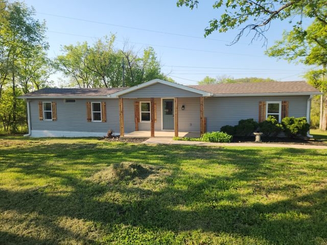 495 Gammons Ln, Hartsville, TN 37074