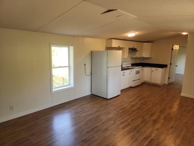 495 Gammons Ln, Hartsville, TN 37074