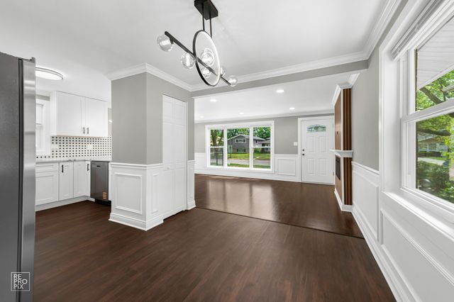 11642 S Elizabeth Street, Chicago, IL 60643