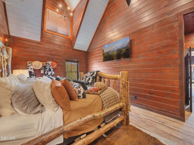 1005 Walini Way, Sevierville, TN 37876