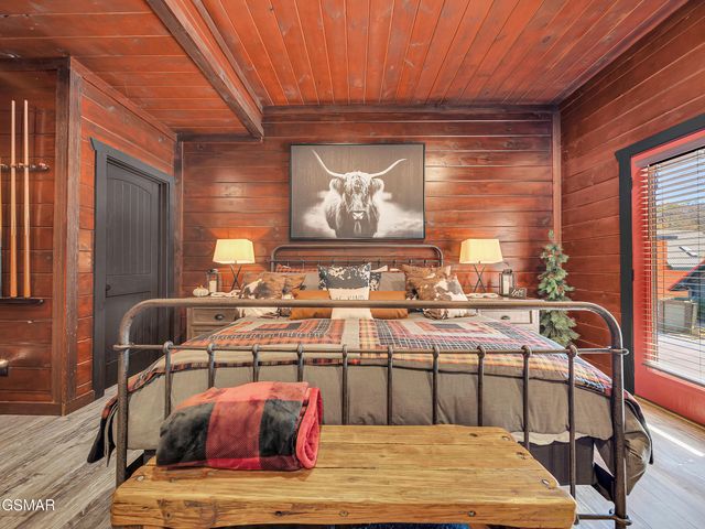 1005 Walini Way, Sevierville, TN 37876