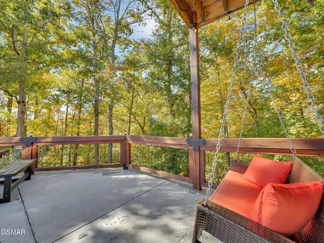 1005 Walini Way, Sevierville, TN 37876