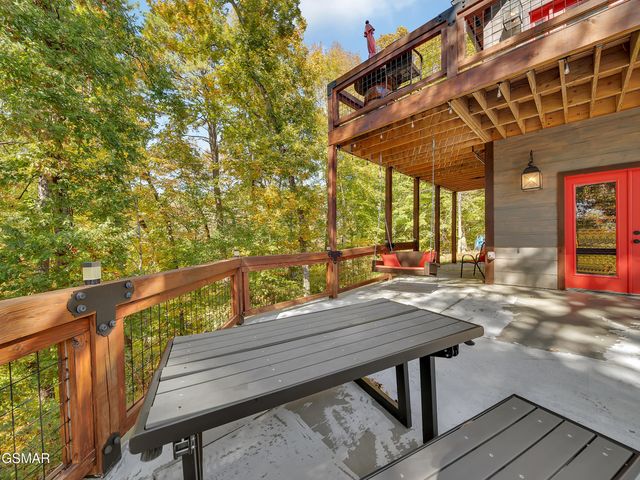 1005 Walini Way, Sevierville, TN 37876