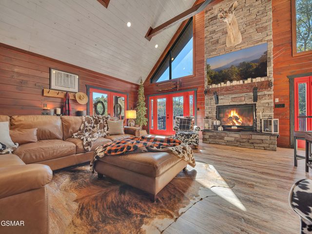 1005 Walini Way, Sevierville, TN 37876