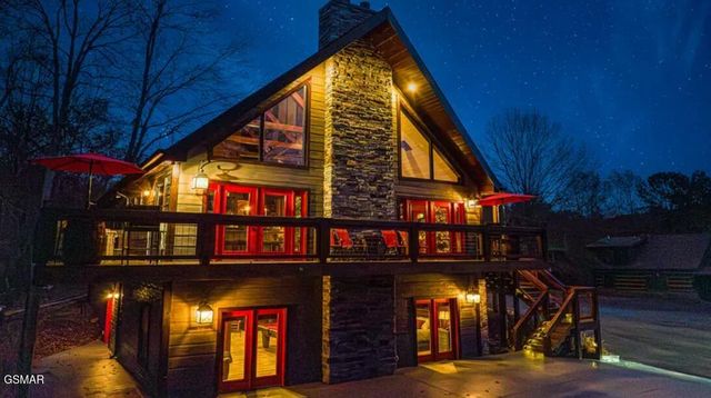 1005 Walini Way, Sevierville, TN 37876