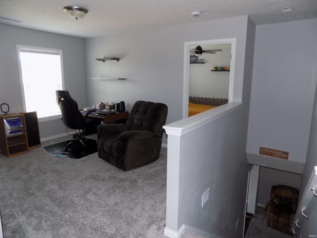 835 Groveview Court, Evansville, IN 47711