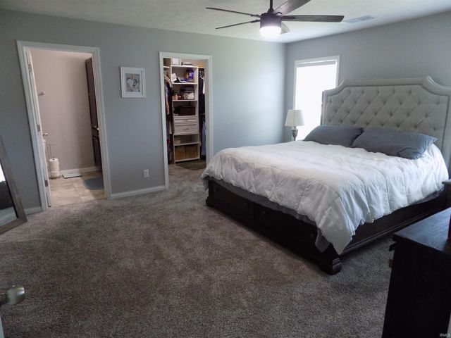 835 Groveview Court, Evansville, IN 47711