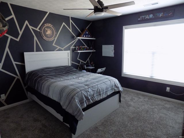835 Groveview Court, Evansville, IN 47711