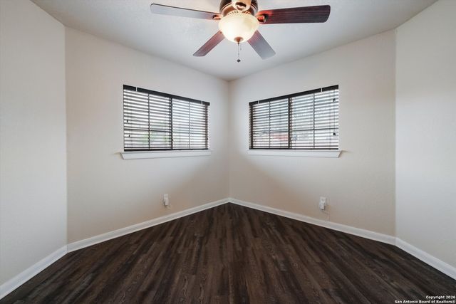 233 Springtree Trl, Cibolo, TX 78108