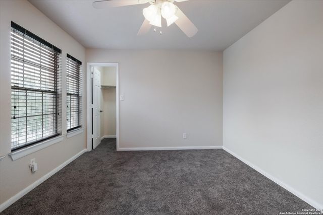 233 Springtree Trl, Cibolo, TX 78108