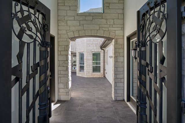 2132 Novara TRL, Leander, TX 78641