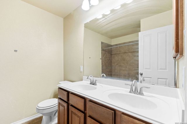 5124 Eagle Valley St, Schertz, TX 78108