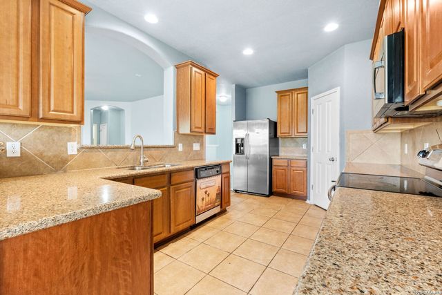 5124 Eagle Valley St, Schertz, TX 78108