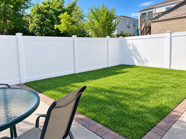 535 E Walnut Street MAIN, Long Beach, NY 11561