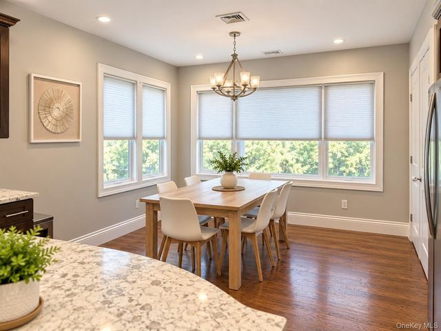 535 E Walnut Street MAIN, Long Beach, NY 11561