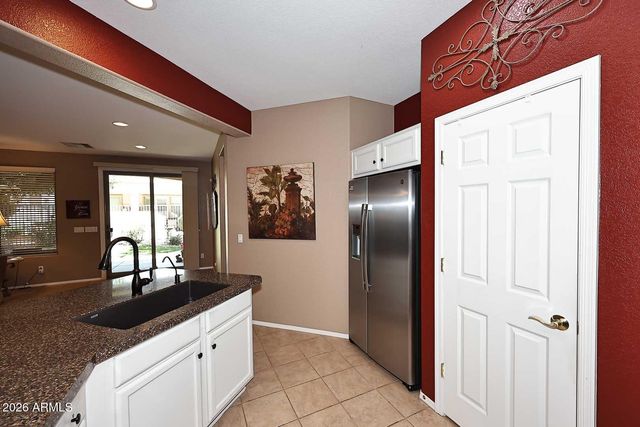 4058 E RAKESTRAW Lane, Gilbert, AZ 85298
