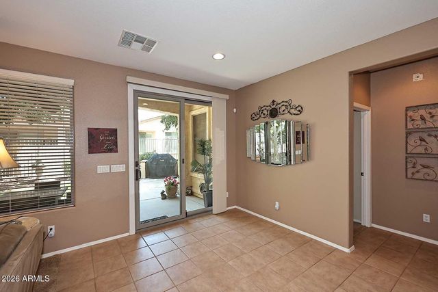 4058 E RAKESTRAW Lane, Gilbert, AZ 85298