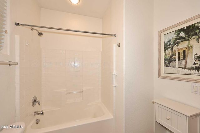 4058 E RAKESTRAW Lane, Gilbert, AZ 85298