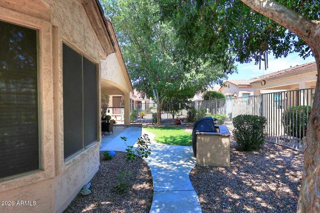 4058 E RAKESTRAW Lane, Gilbert, AZ 85298