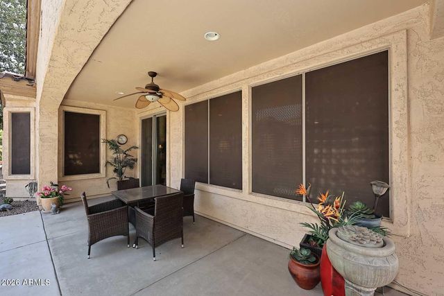 4058 E RAKESTRAW Lane, Gilbert, AZ 85298