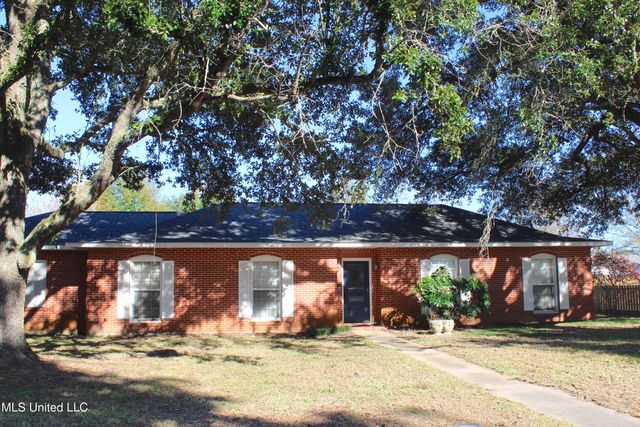 2104 Sandalwood Place, Gautier, MS 39553