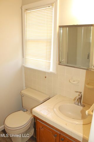 2104 Sandalwood Place, Gautier, MS 39553