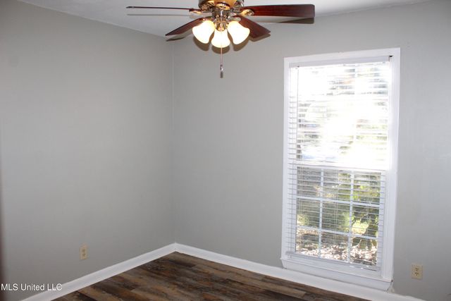 2104 Sandalwood Place, Gautier, MS 39553