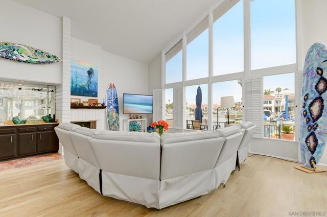29 Blue Anchor Cay Rd, Coronado, CA 92118