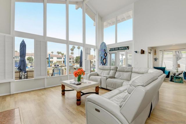 29 Blue Anchor Cay Rd, Coronado, CA 92118