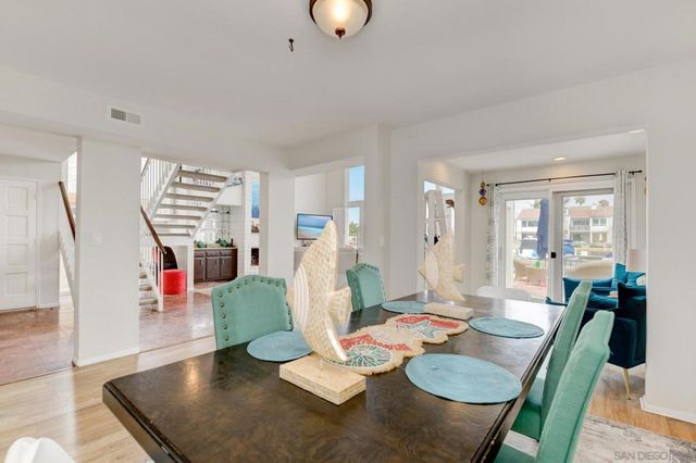29 Blue Anchor Cay Rd, Coronado, CA 92118