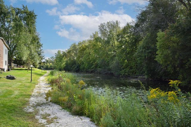 W170N11583 Armada DRIVE, Germantown, WI 53022