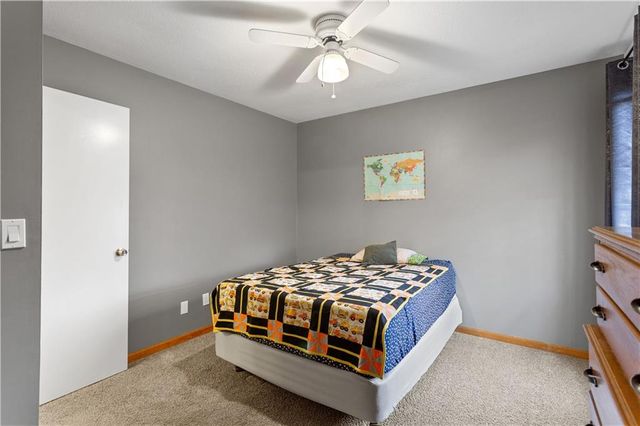 1180 S Bury Street, Tonganoxie, KS 66086