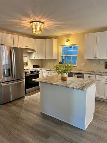 1858 SE LAKE WEIR AVENUE, Ocala, FL 34471