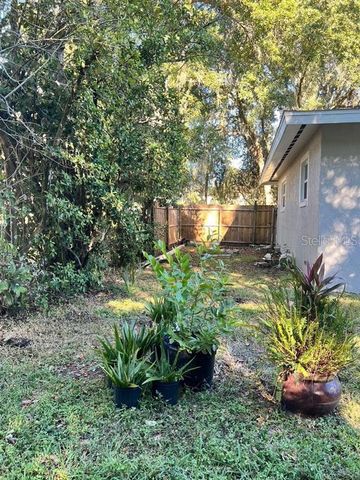 1858 SE LAKE WEIR AVENUE, Ocala, FL 34471