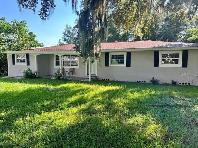 1858 SE LAKE WEIR AVENUE, Ocala, FL 34471