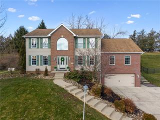 208 Murdock Way, Hempfield Twp, PA 15601