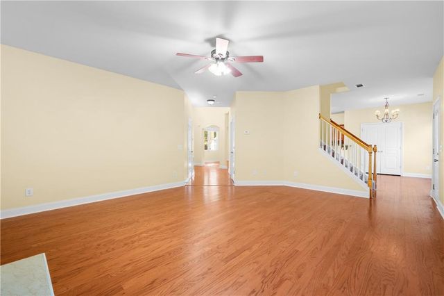 1943 Thomas Pointe Trace, Lawrenceville, GA 30043