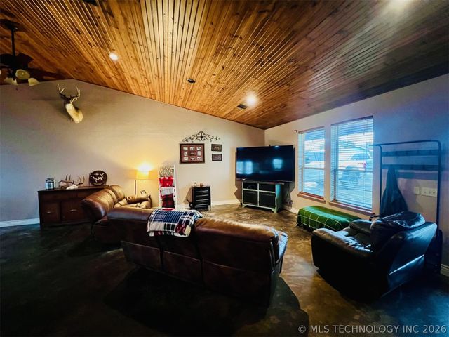 4219 Sportsman Avenue, Kingston, OK 73439