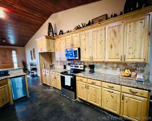 4219 Sportsman Avenue, Kingston, OK 73439