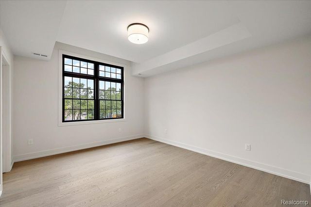 4340 Charing Way, Bloomfield Charter Township, MI 48304