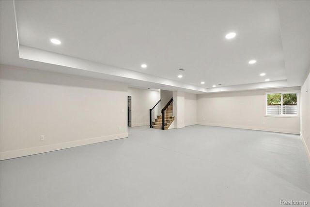 4340 Charing Way, Bloomfield Charter Township, MI 48304