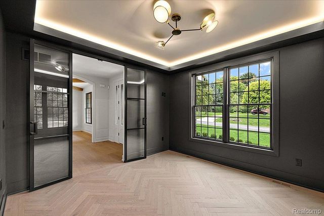 4340 Charing Way, Bloomfield Charter Township, MI 48304