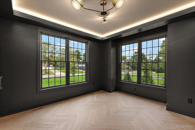 4340 Charing Way, Bloomfield Charter Township, MI 48304