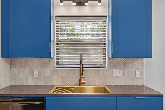 7624 Lake Highlands Drive, Fort Worth, TX 76179