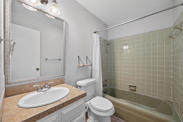 7624 Lake Highlands Drive, Fort Worth, TX 76179